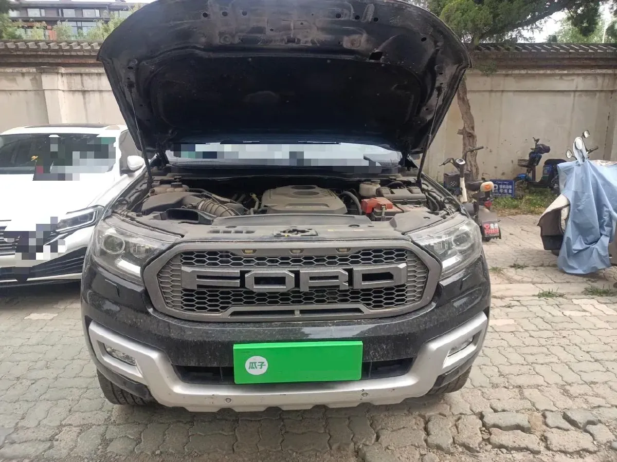 2016 Ford Everest 2.0T 245HP L4 6AT,autocango,china used car exporter,china ev exporter,chinese used car exporter,chinese used ev exporter
