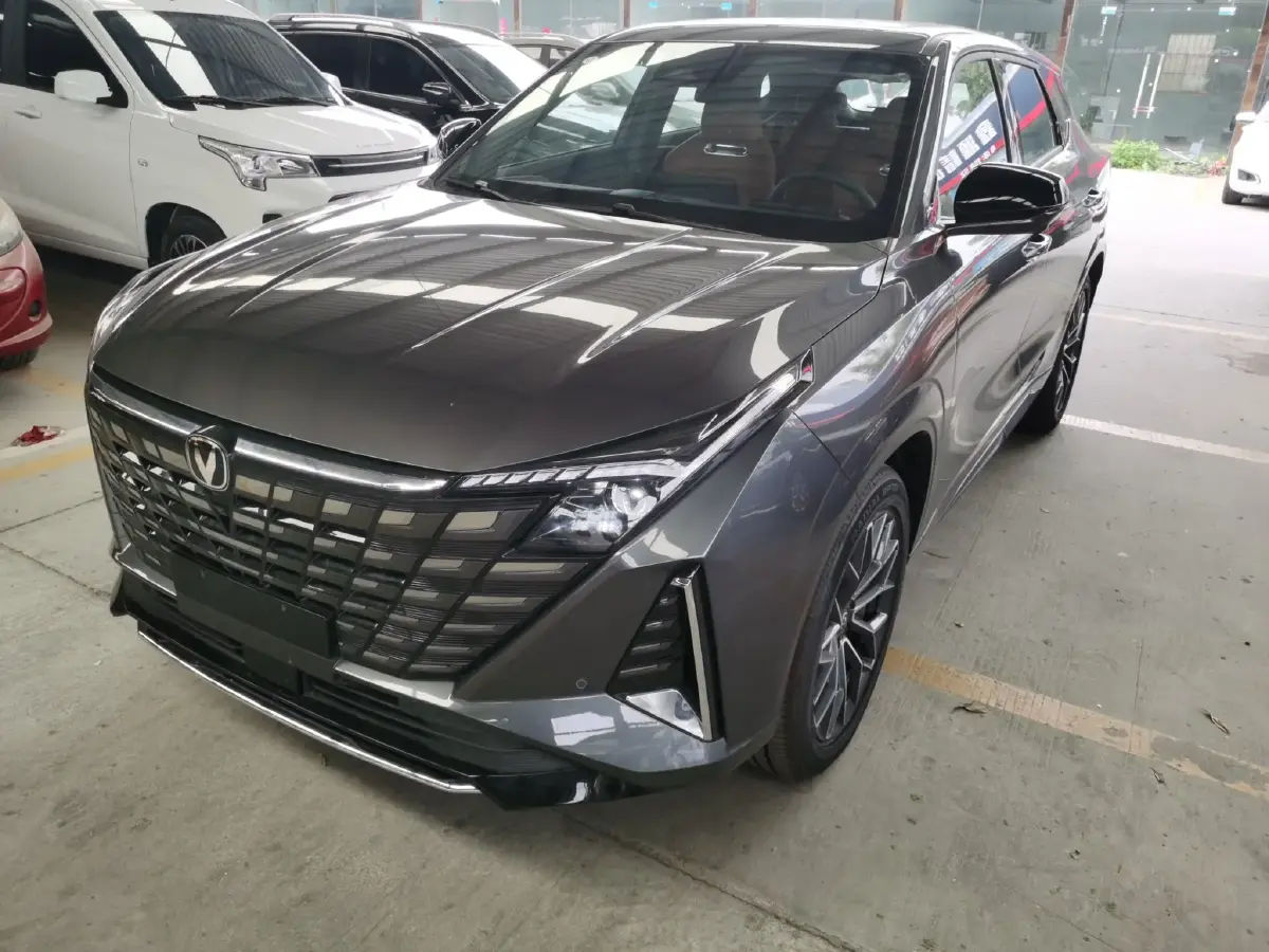2024 ChangAn UNI-Z 1.5L 98HP L4 E-CVT PHEV 18.4KWH