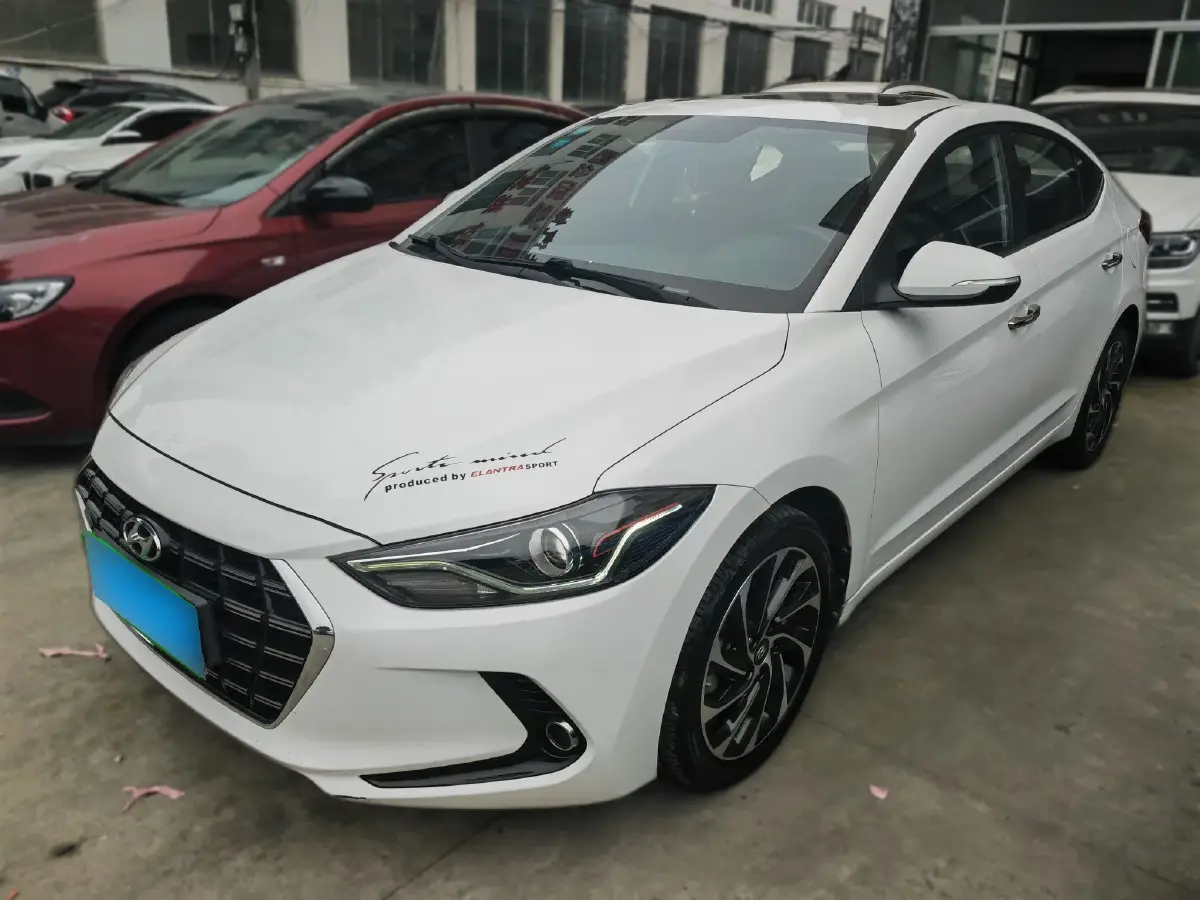 2019 Hyundai Elantra 1.4T 130HP L4 7DCT