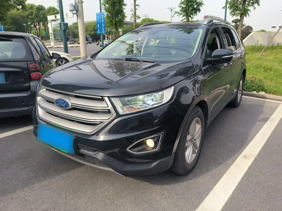 2018 Ford Edge 2.0T 245HP L4 6AT