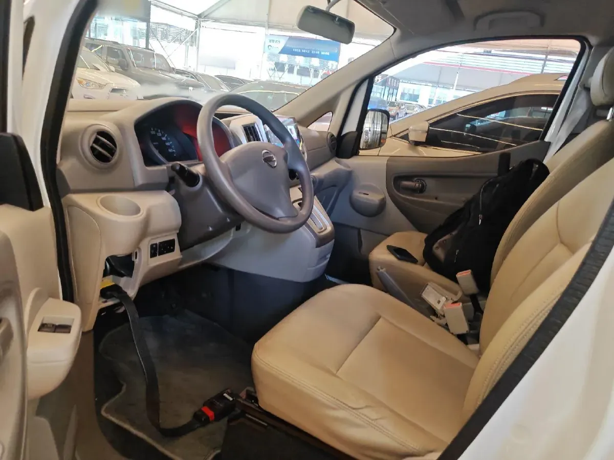 2014 Nissan NV200 1.6L 124HP L4 CVT,autocango,china used car exporter,china ev exporter,chinese used car exporter,chinese used ev exporter