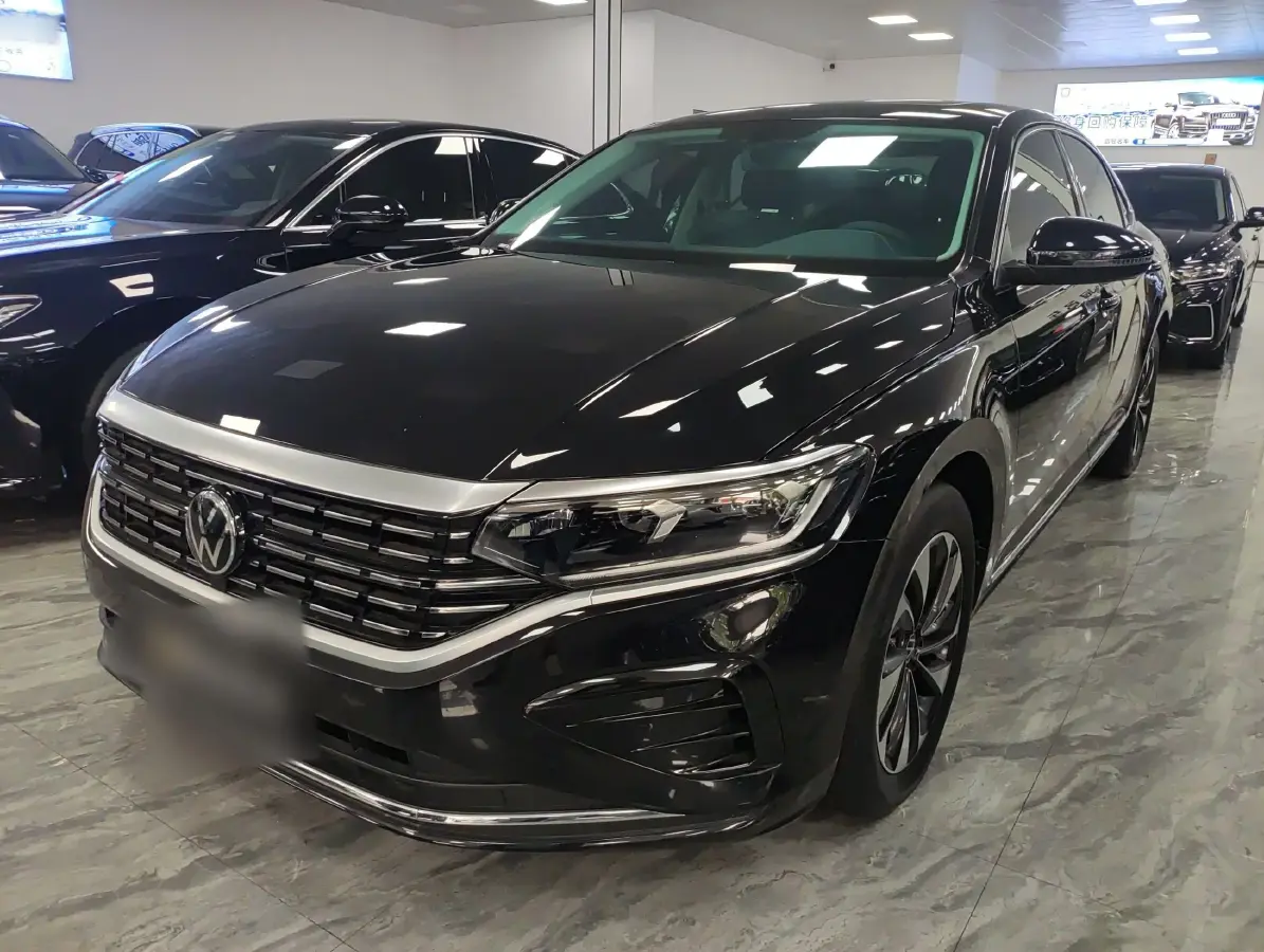 2023 Volkswagen Passat 2.0T 186HP L4 7DCT