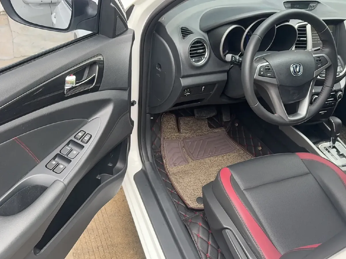 2015 ChangAn Eado XT 1.6L 125HP L4 4AT,autocango,china used car exporter,china ev exporter,chinese used car exporter,chinese used ev exporter