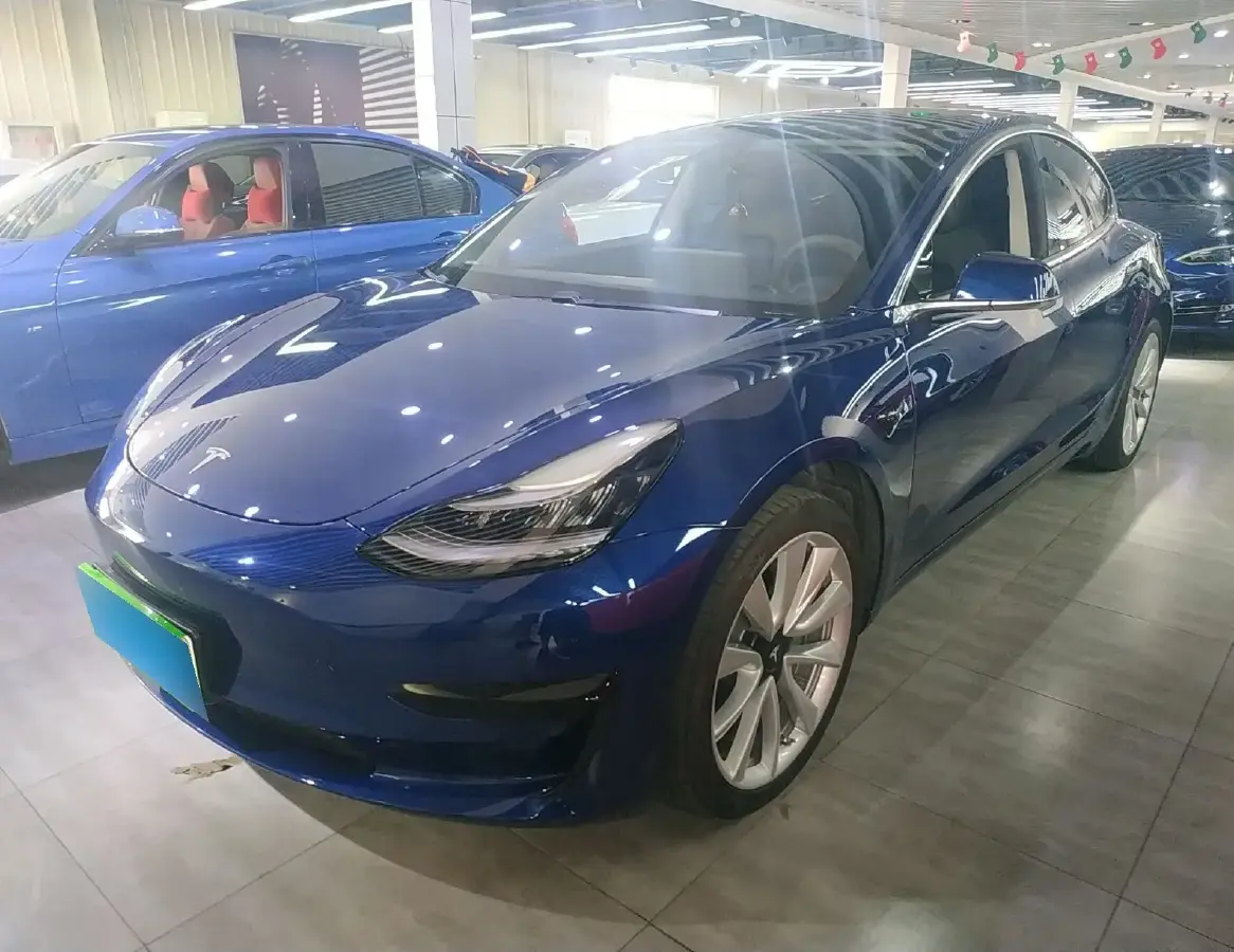 2019 Tesla Model 3 BEV 52KWH