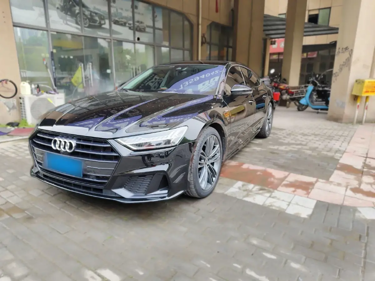 2023 Audi A7 2.0T 265HP L4 7DCT