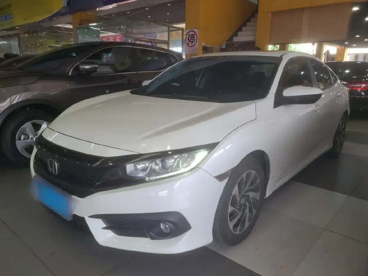 2016 Honda Civic 1.5T 177HP L4 CVT