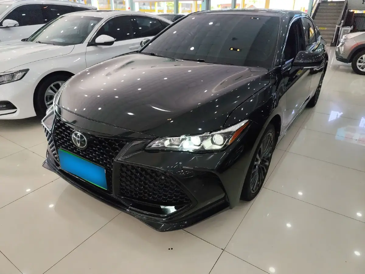 2019 Toyota Avalon 2.0L 178HP L4 CVT