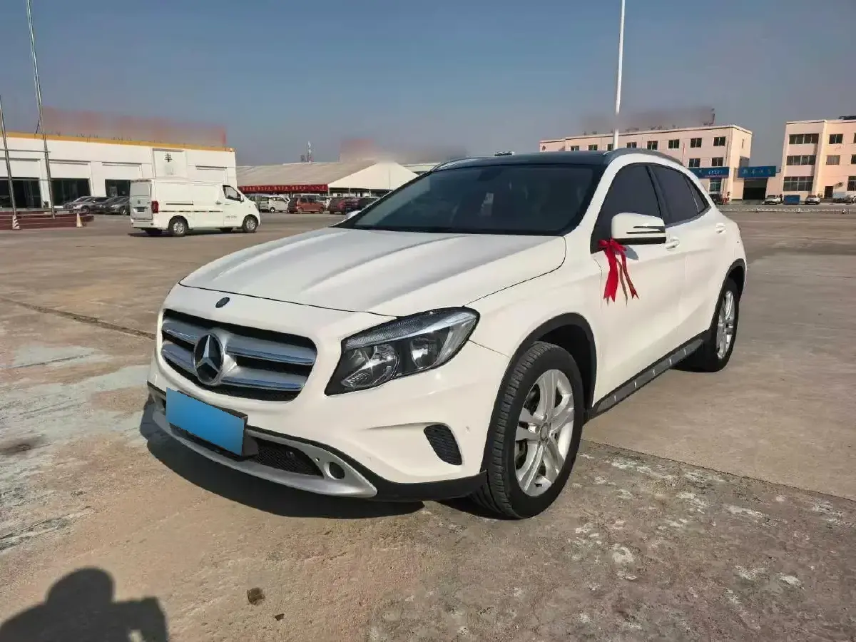 2016 Mercedes-Benz GLA Class 1.6T 156HP L4 7DCT