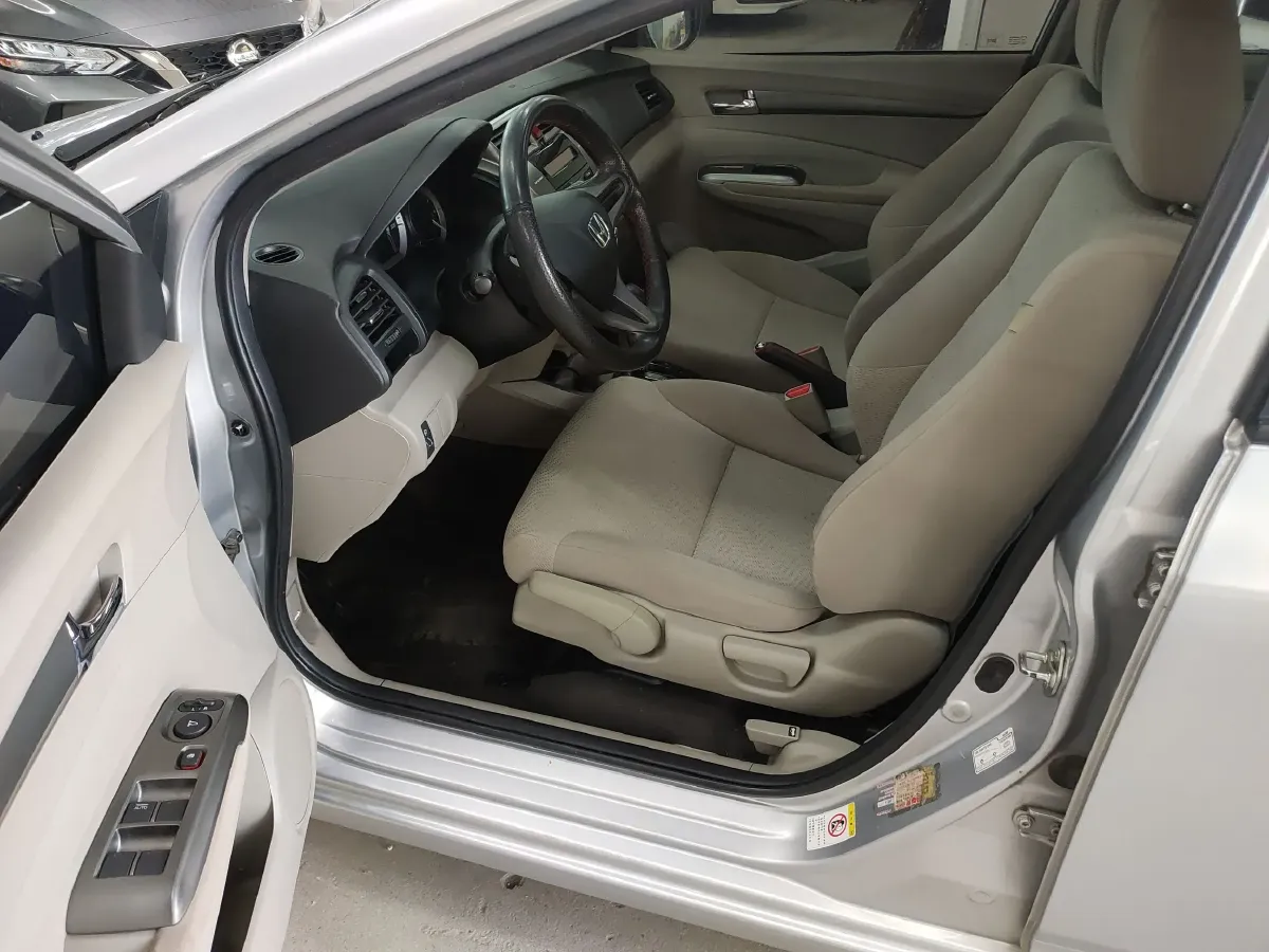 2012 Honda City Classic 1.5L 120HP L4 5AT,autocango,china used car exporter,china ev exporter,chinese used car exporter,chinese used ev exporter