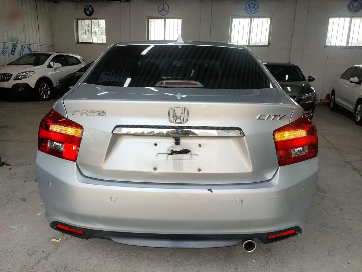 2012 Honda City Classic 1.5L 120HP L4 5AT,autocango,china used car exporter,china ev exporter,chinese used car exporter,chinese used ev exporter