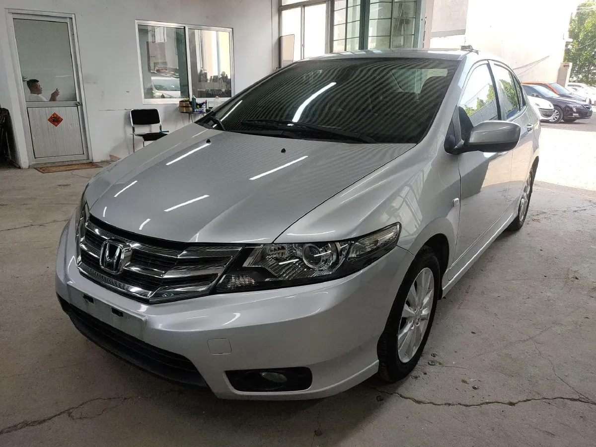 2012 Honda City Classic 1.5L 120HP L4 5AT,autocango,china used car exporter,china ev exporter,chinese used car exporter,chinese used ev exporter