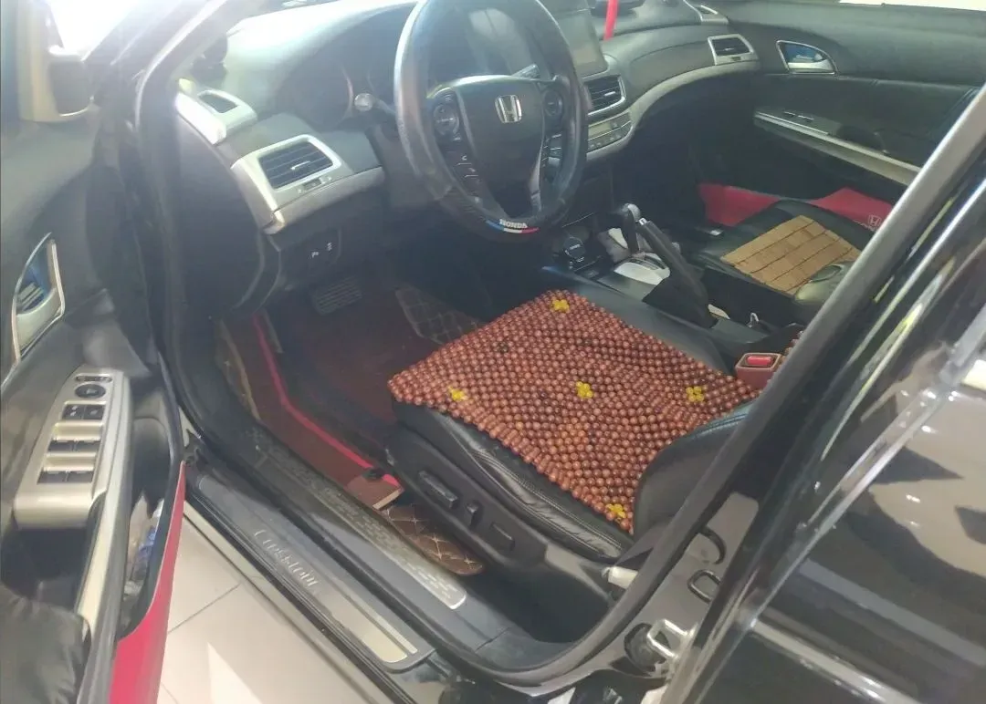 2016 Honda Crosstour 2.4L 197HP L4 5AT,autocango,china used car exporter,china ev exporter,chinese used car exporter,chinese used ev exporter