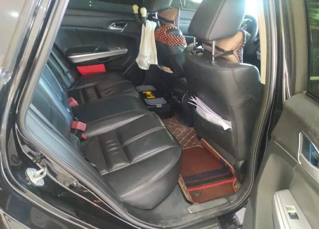 2016 Honda Crosstour 2.4L 197HP L4 5AT,autocango,china used car exporter,china ev exporter,chinese used car exporter,chinese used ev exporter