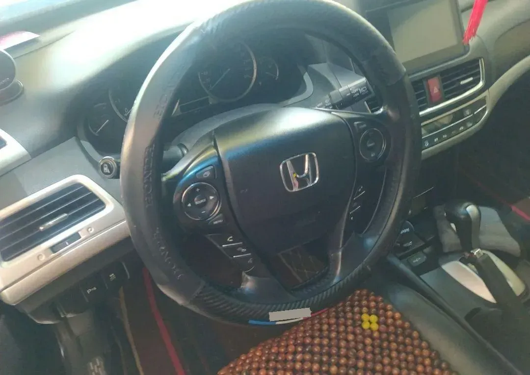 2016 Honda Crosstour 2.4L 197HP L4 5AT,autocango,china used car exporter,china ev exporter,chinese used car exporter,chinese used ev exporter