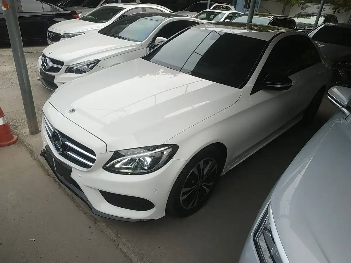 2017 Mercedes-Benz C Class 2.0T 184HP L4 9AT