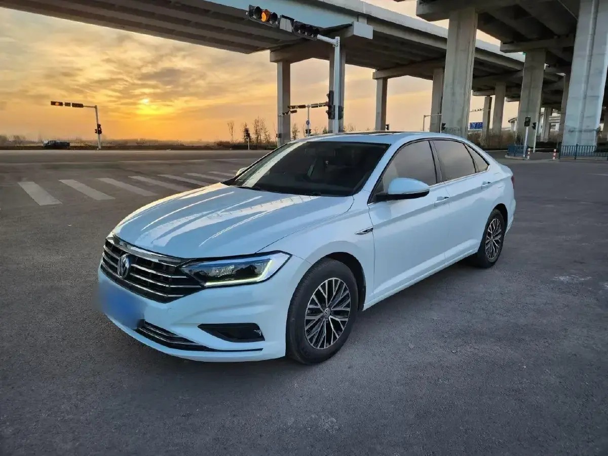 2021 Volkswagen Sagitar 1.4T 150HP L4 7DCT