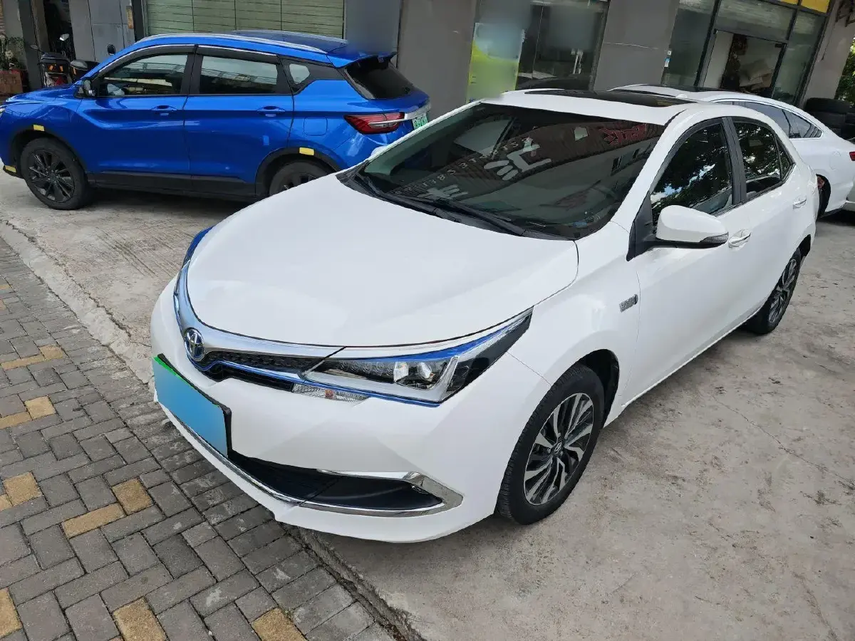 2020 Toyota Corolla Hybird E+ 1.8L 99HP L4 E-CVT PHEV 10.5KWH