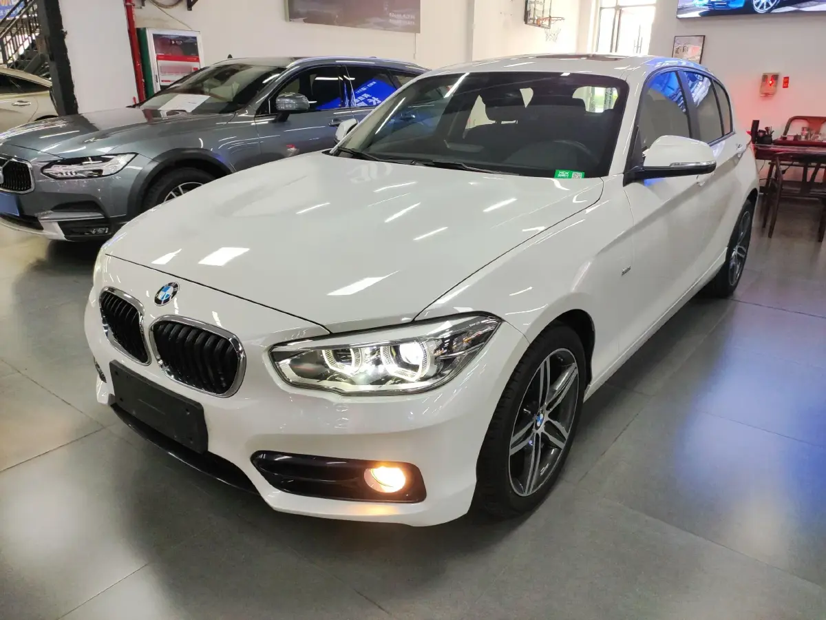 2015 BMW 1 Series 1.6T 177HP L4 8AT