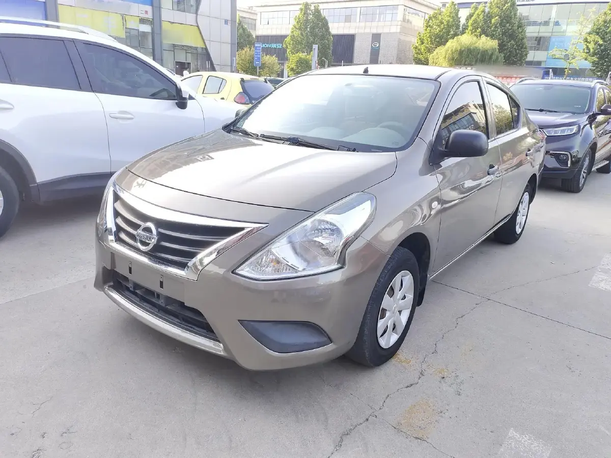 2014 Nissan Sunny 1.5L 112HP L4 5MT