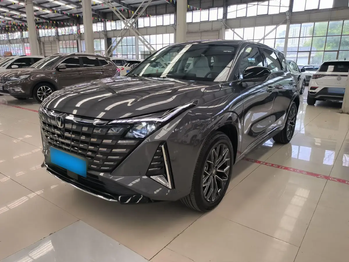 2024 ChangAn UNI-Z 1.5L 98HP L4 E-CVT PHEV 18.4KWH