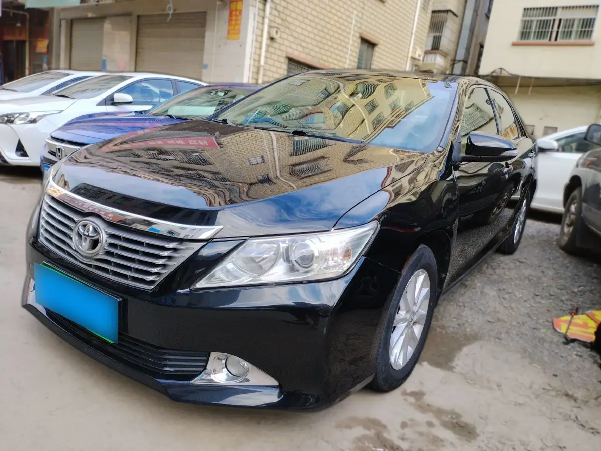 2013 Toyota Camry 2.0L 148HP L4 4AT