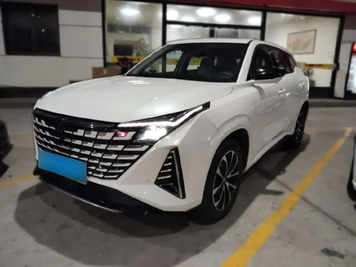 2024 ChangAn UNI-Z 1.5L 98HP L4 E-CVT PHEV 18.4KWH