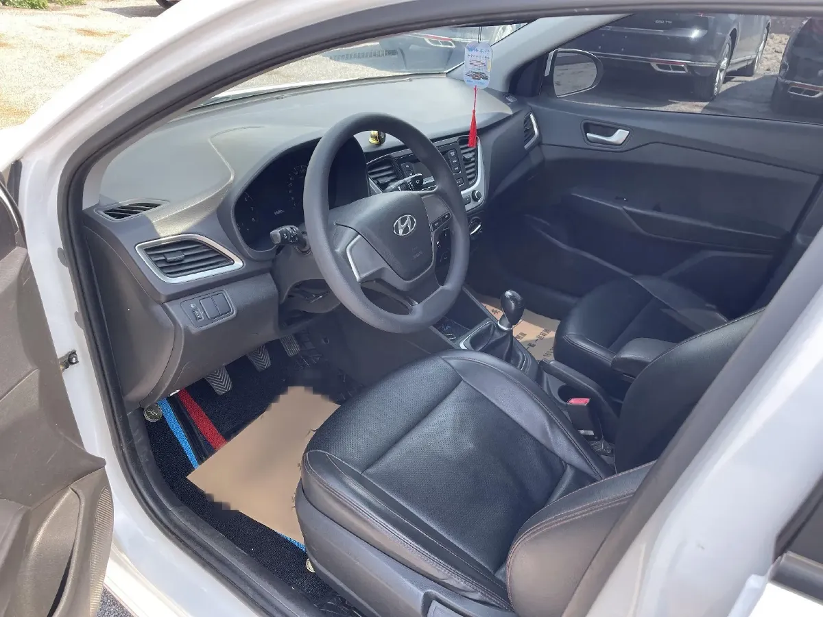 2016 Hyundai Verna 1.4L 100HP L4 6MT,autocango,china used car exporter,china ev exporter,chinese used car exporter,chinese used ev exporter