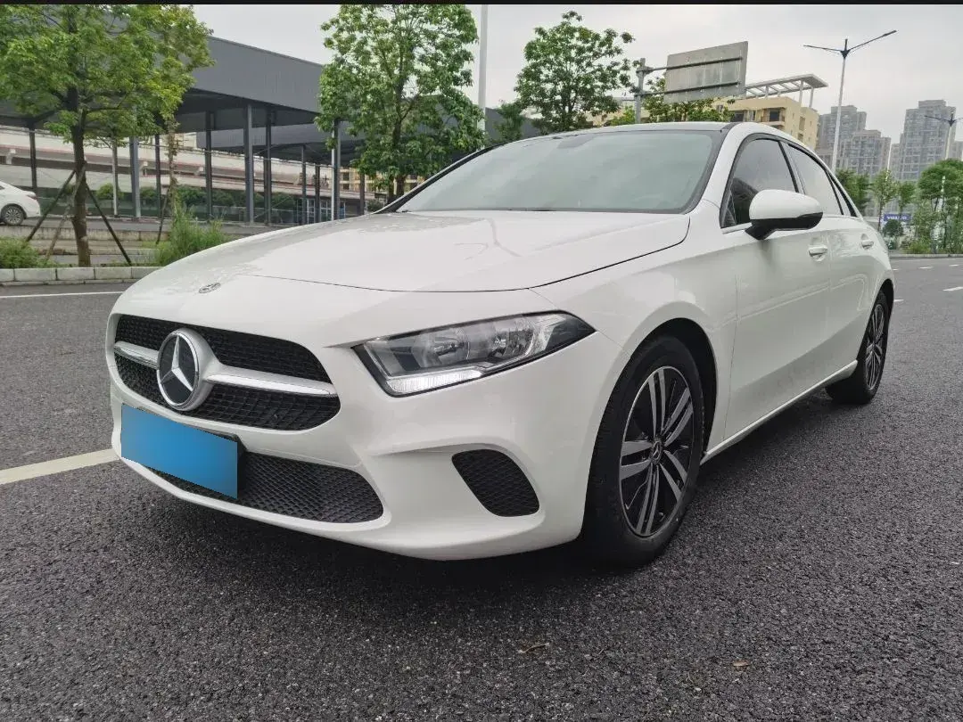 2020 Mercedes-Benz A Class 1.3T 136HP L4 7DCT