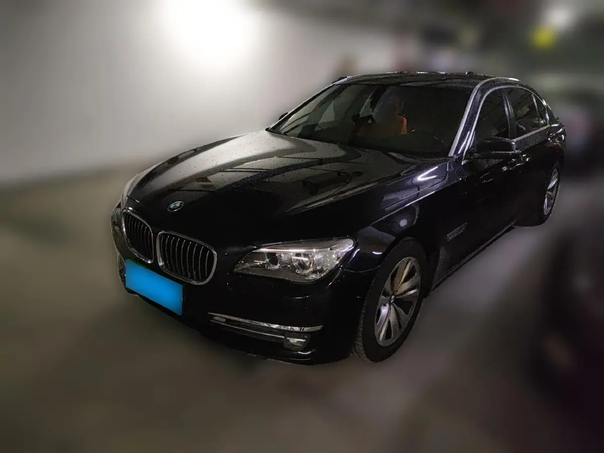 2013 BMW 7 Series 3.0L 258HP L6 8AT