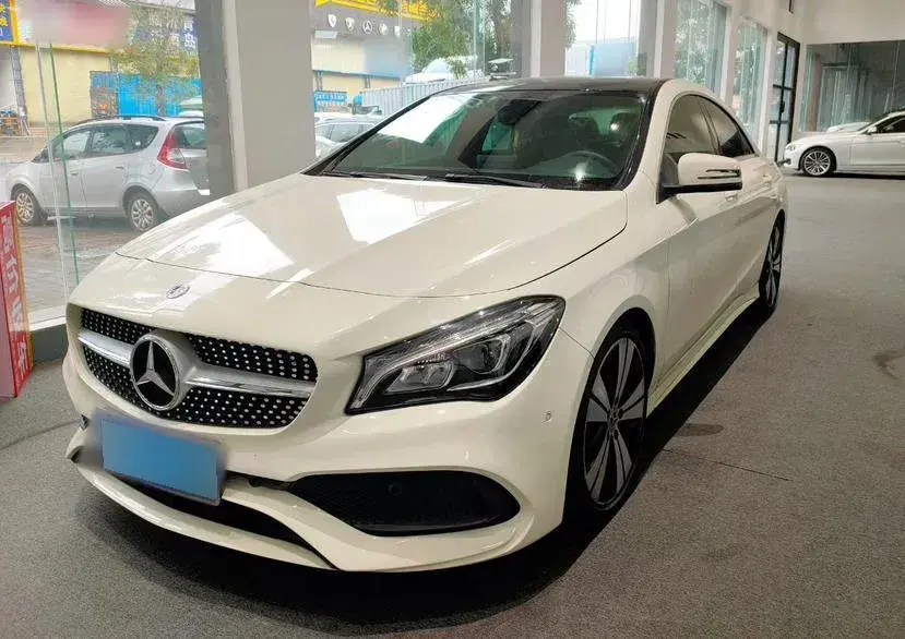 2017 Mercedes-Benz CLA Class 1.6T 156HP L4 7DCT