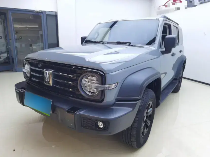 2023 Tank 300 2.0T 227HP L4 8AT