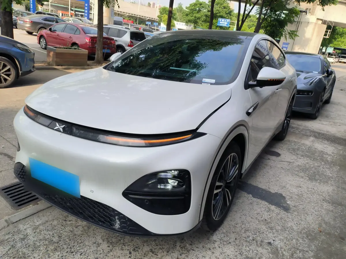 2023 Xpeng G6 BEV 66KWH
