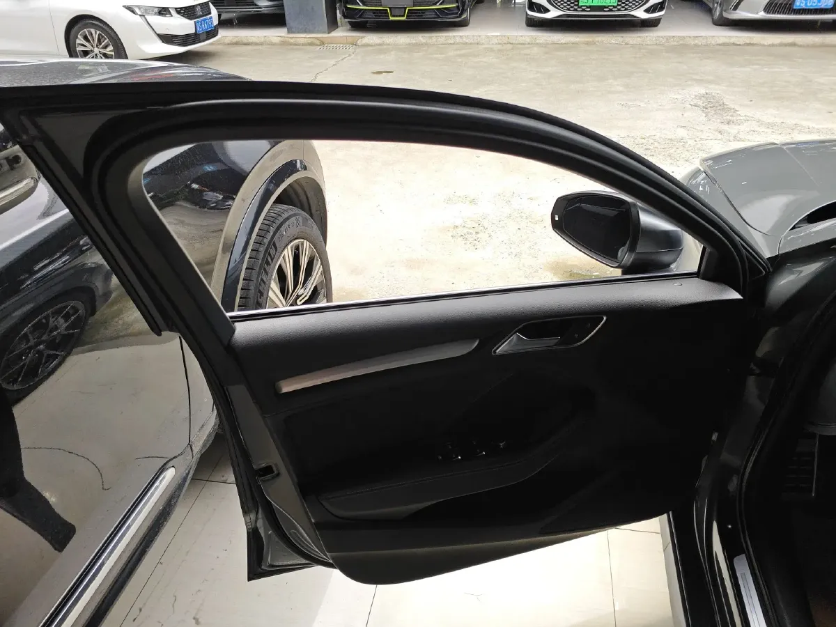 2017 Audi S3 2.0T 290HP L4 7DCT,autocango,china used car exporter,china ev exporter,chinese used car exporter,chinese used ev exporter