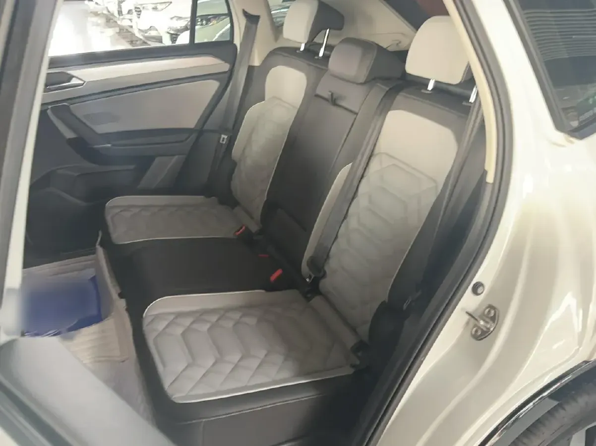 2023 Volkswagen Tayron 2.0T 186HP L4 7DCT,autocango,china used car exporter,china ev exporter,chinese used car exporter,chinese used ev exporter