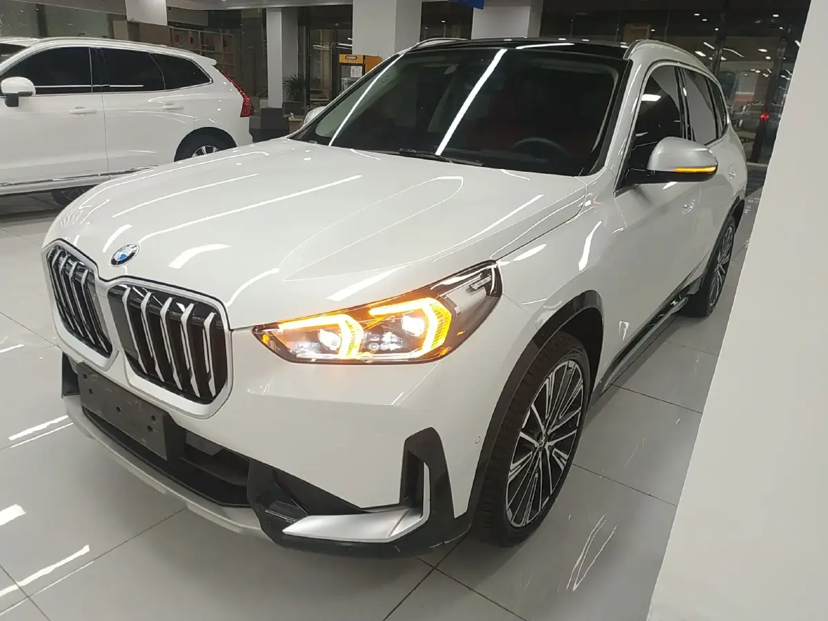 2023 BMW X1 2.0T 204HP L4 7DCT