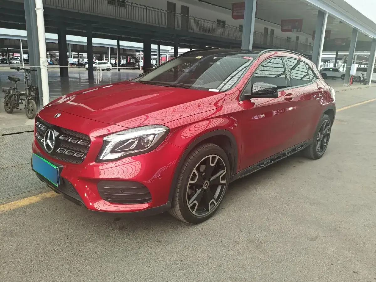 2018 Mercedes-Benz GLA Class 2.0T 184HP L4 7DCT