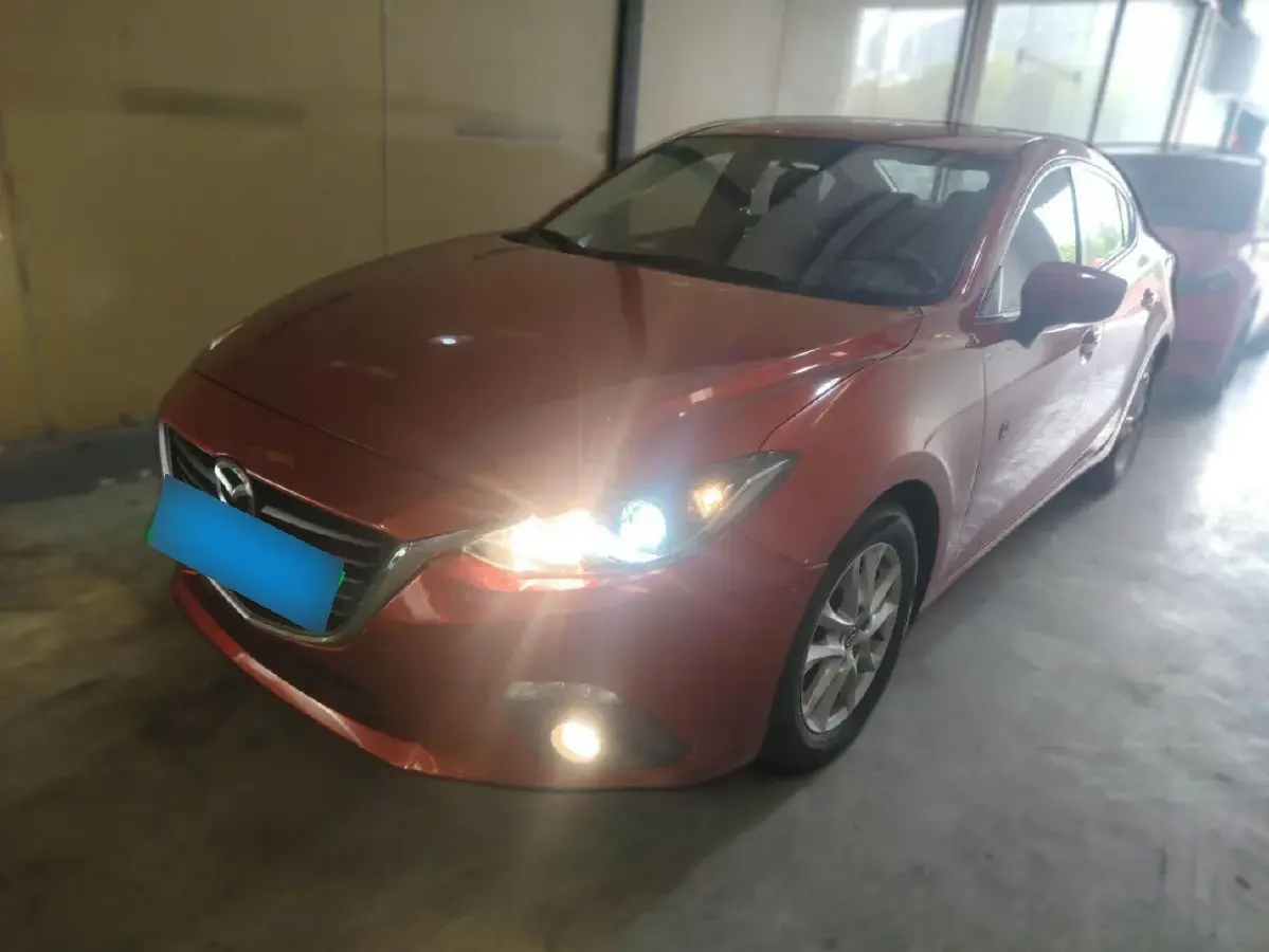 2016 Mazda 3 Axela 1.5L 117HP L4 6AT