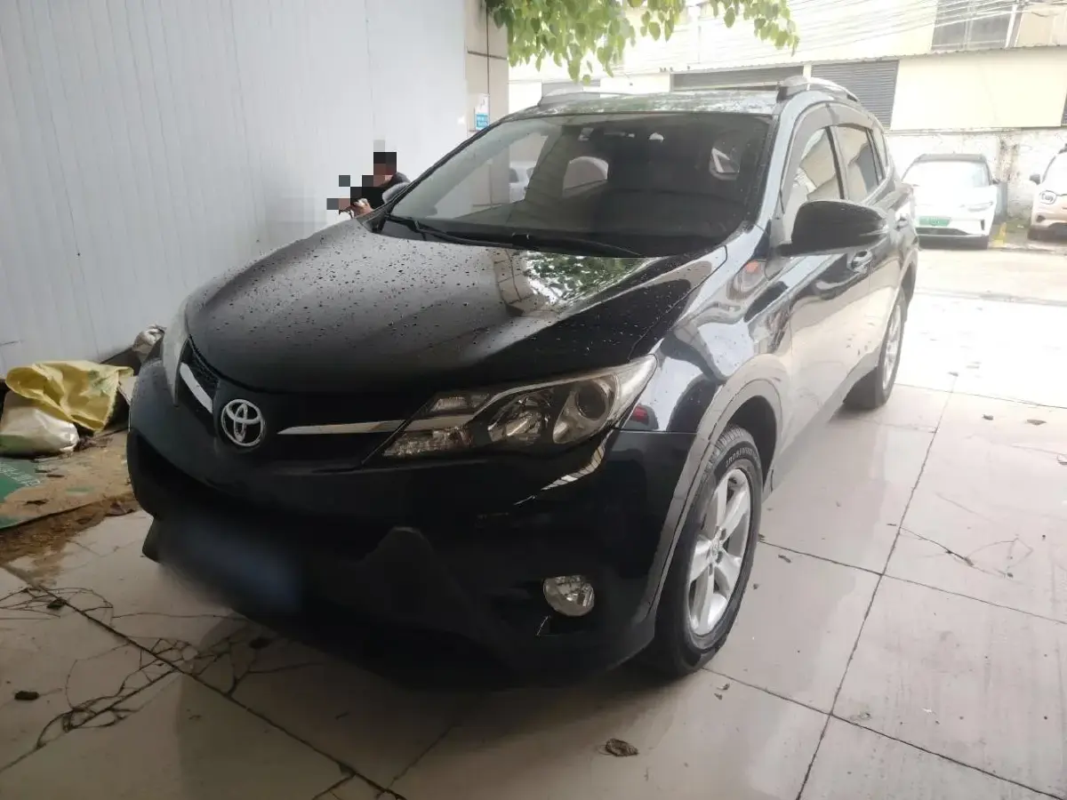 2013 Toyota RAV4 2.0L 147HP L4 CVT
