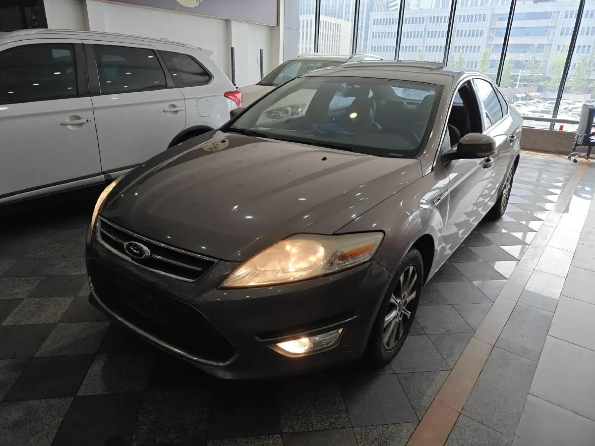 2013 Ford Mondeo 2.3L 160HP L4 6AT
