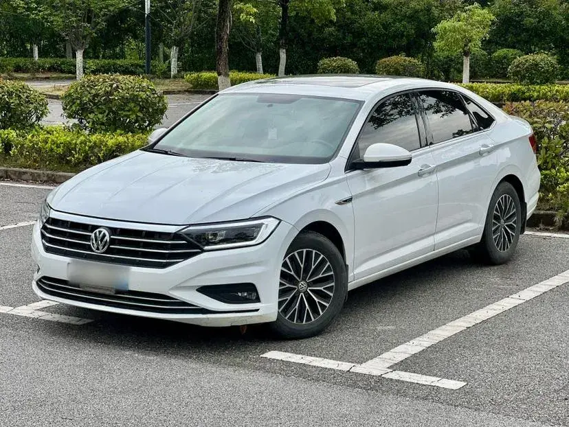 2020 Volkswagen Sagitar 1.4T 150HP L4 7DCT