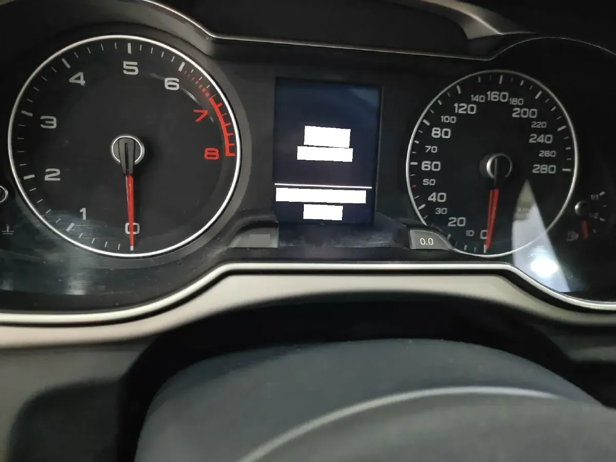 2013 Audi A4L 2.0T 180HP L4 CVT,autocango,china used car exporter,china ev exporter,chinese used car exporter,chinese used ev exporter