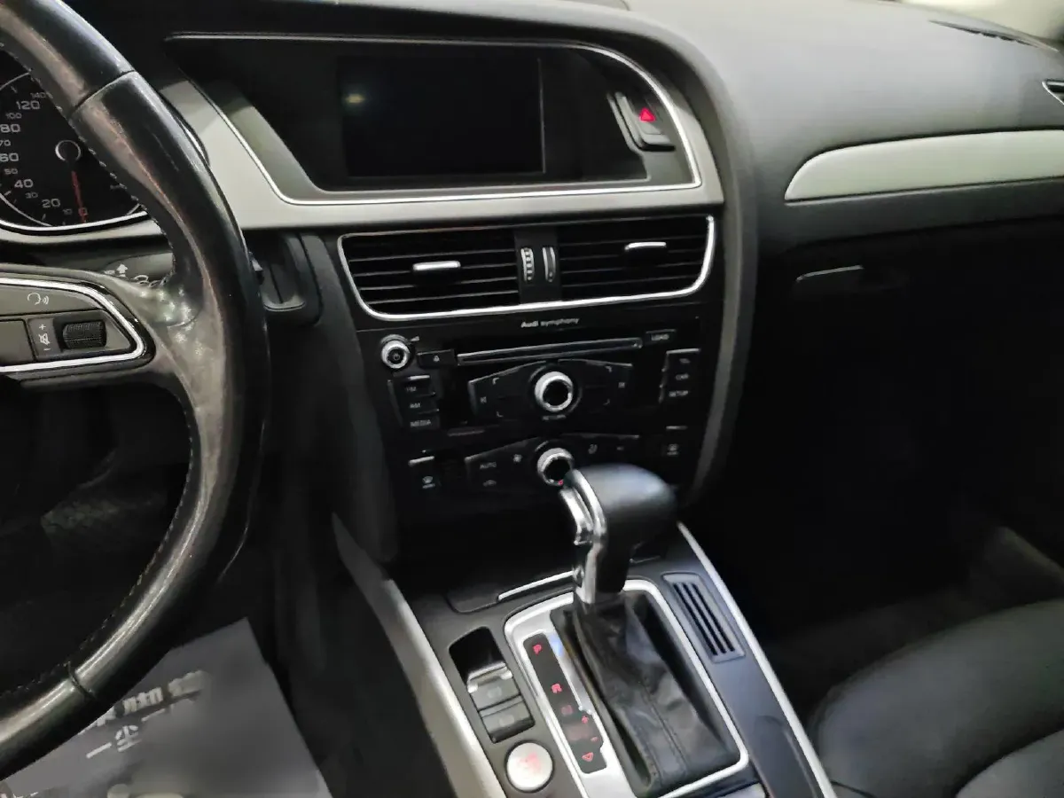 2013 Audi A4L 2.0T 180HP L4 CVT,autocango,china used car exporter,china ev exporter,chinese used car exporter,chinese used ev exporter