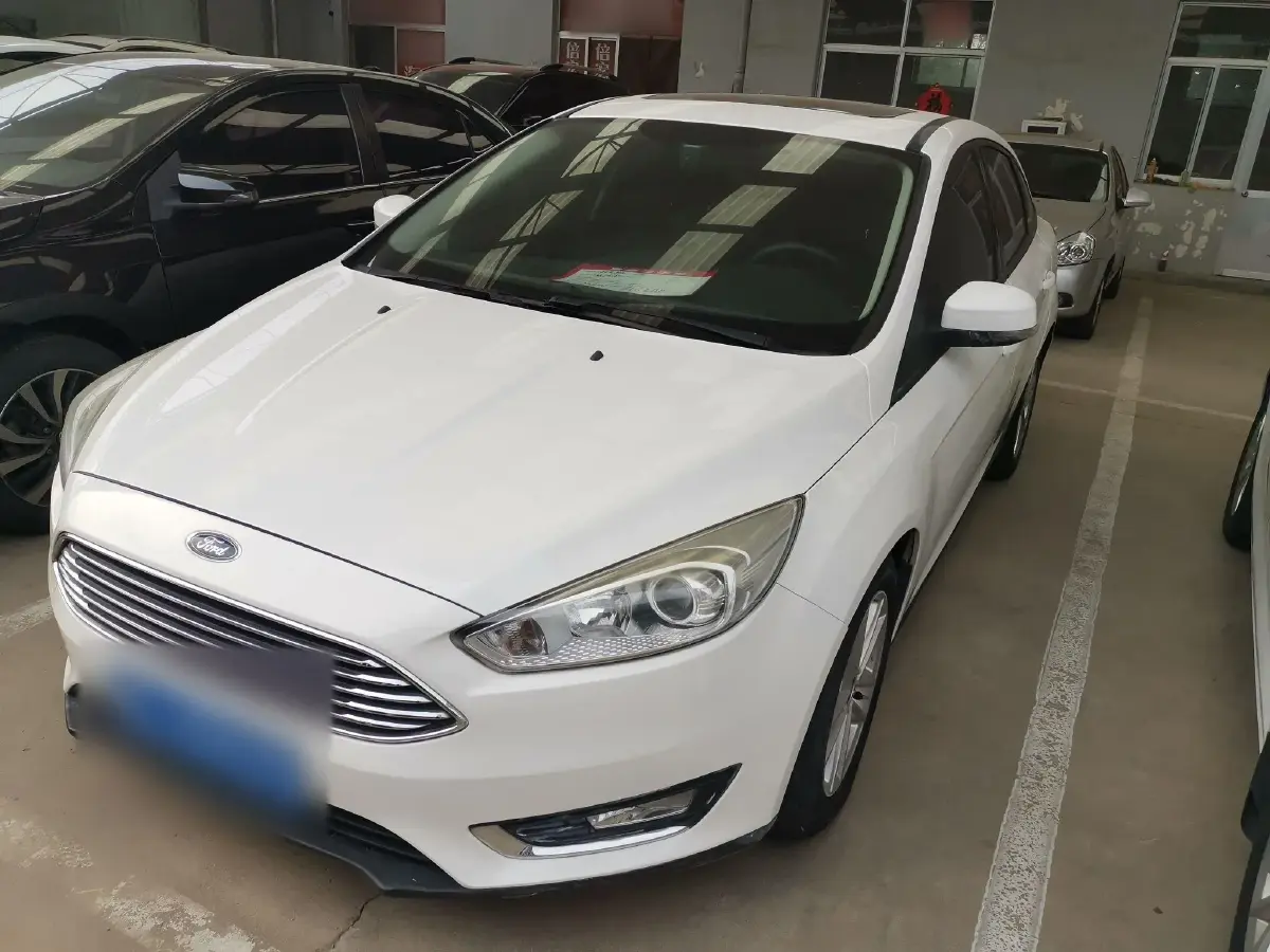 2015 Ford Focus 1.0T 125HP L3 6AT