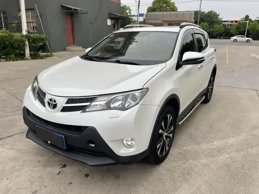 2015 Toyota RAV4 2.5L 180HP L4 6AT