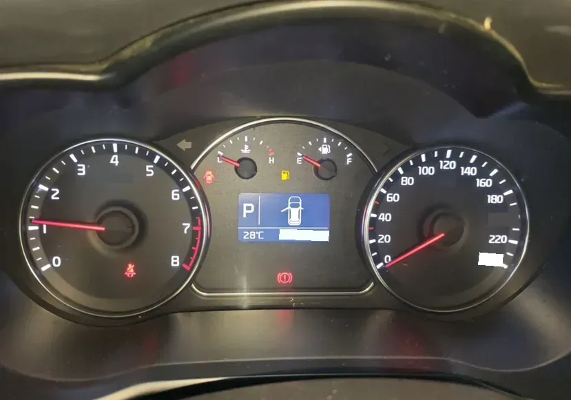 2013 Kia Carens 2.0L 152HP L4 6AT,autocango,china used car exporter,china ev exporter,chinese used car exporter,chinese used ev exporter