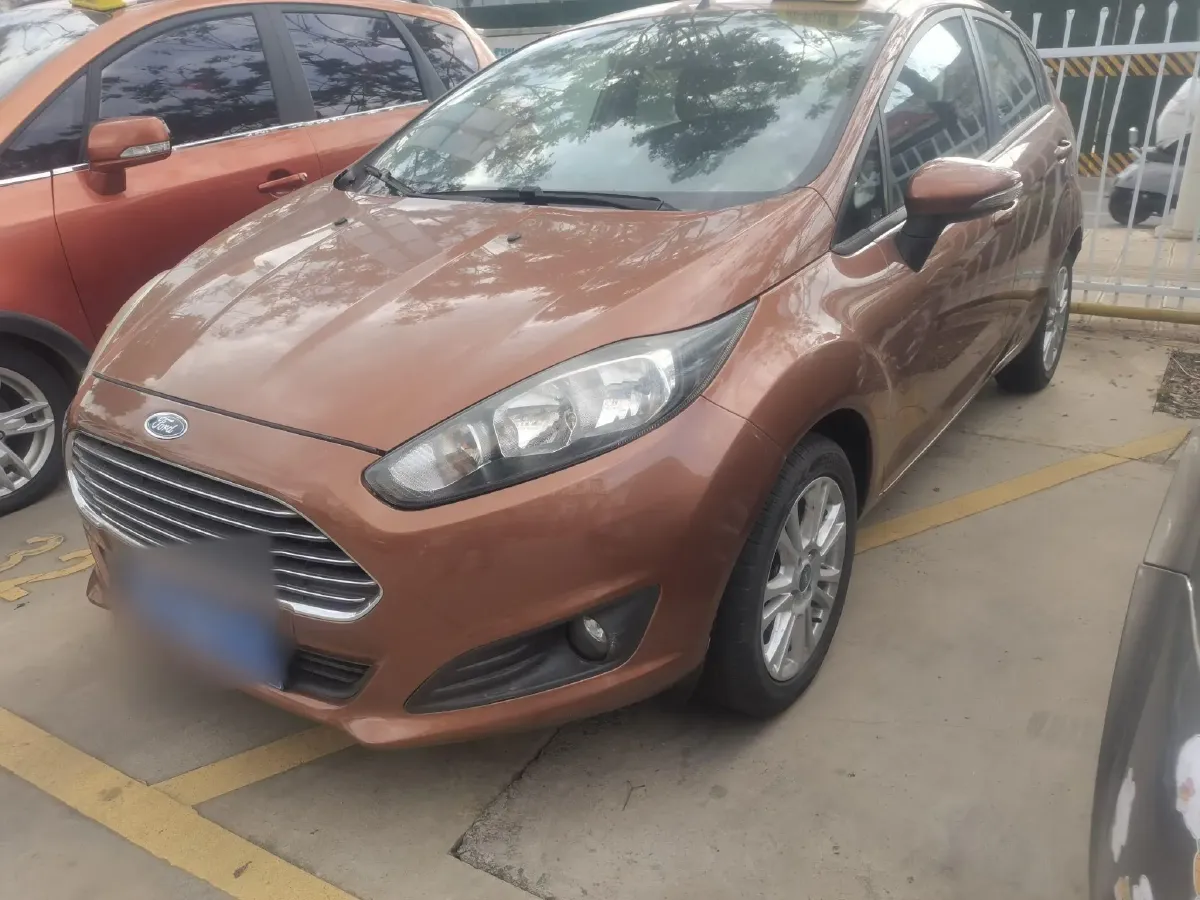2013 Ford Fiesta 1.5L 110HP L4 6DCT,autocango,china used car exporter,china ev exporter,chinese used car exporter,chinese used ev exporter