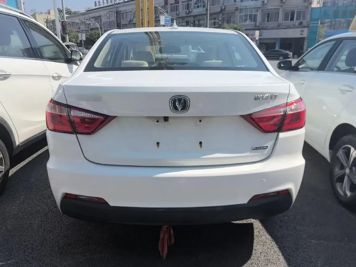 2016 ChangAn Alsvin V7 1.6L 124HP L4 4AT,autocango,china used car exporter,china ev exporter,chinese used car exporter,chinese used ev exporter