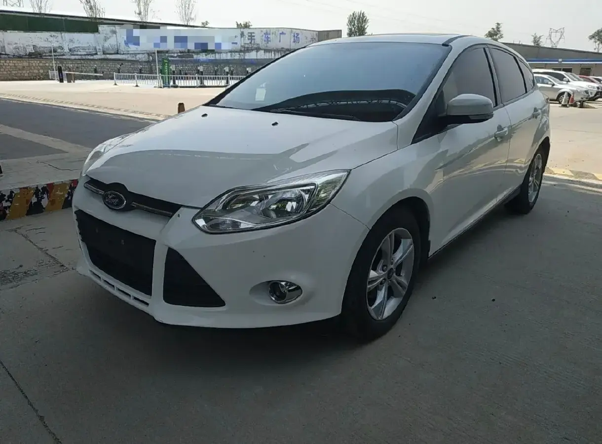 2012 Ford Focus 1.6L 125HP L4 6DCT