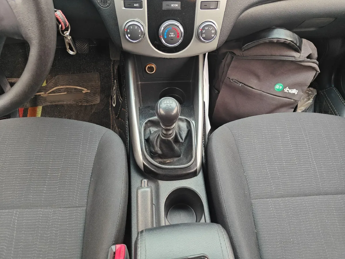 2014 Kia Forte 1.6L 123HP L4 5MT,autocango,china used car exporter,china ev exporter,chinese used car exporter,chinese used ev exporter