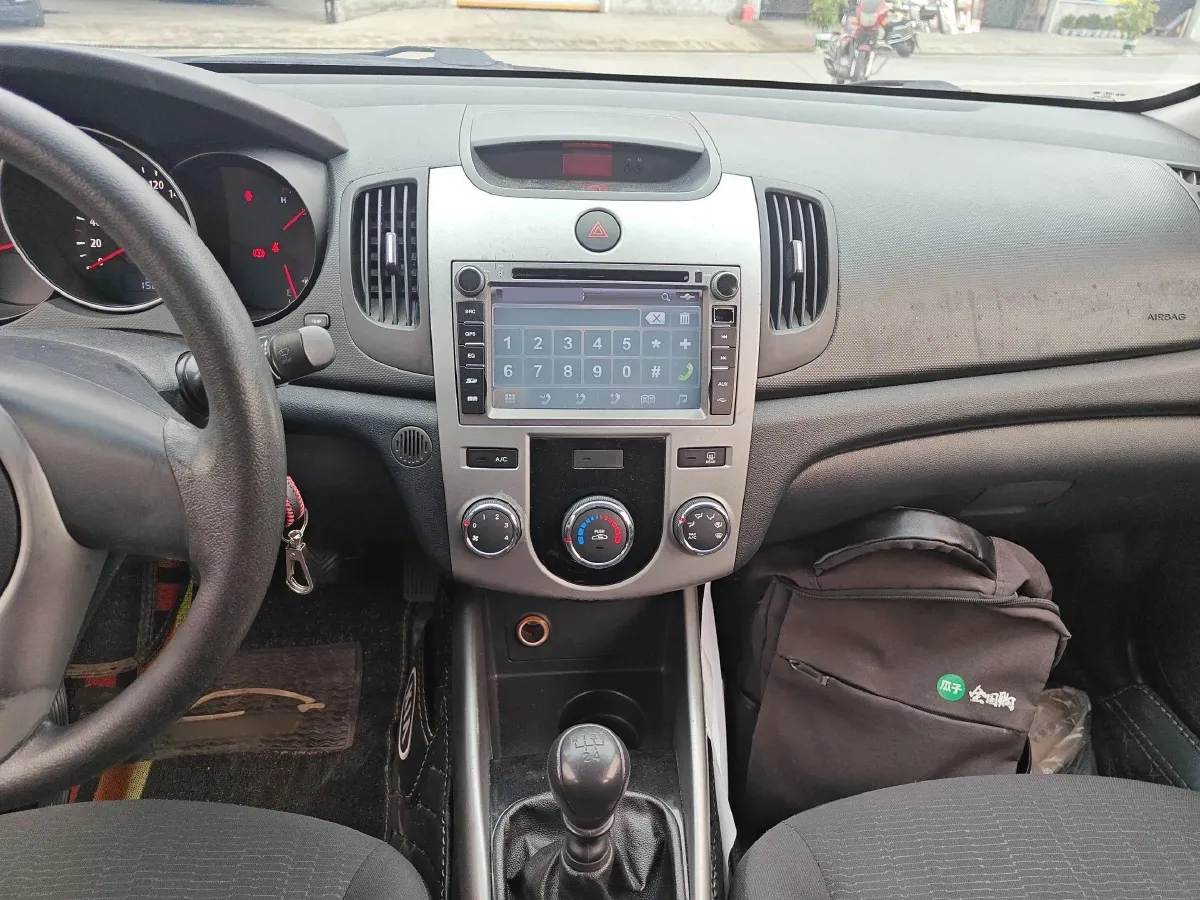 2014 Kia Forte 1.6L 123HP L4 5MT,autocango,china used car exporter,china ev exporter,chinese used car exporter,chinese used ev exporter